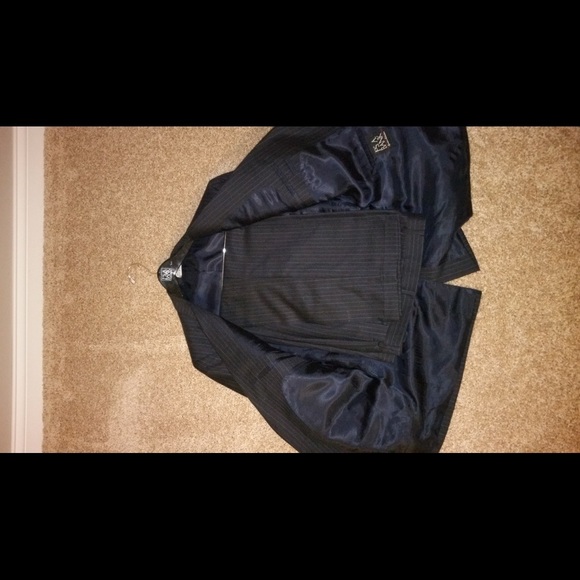 Jos A Bank Signature Collection Pinstripe Suit - Picture 2 of 2